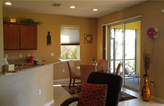 10351 Glastonbury CIR Gallery 4