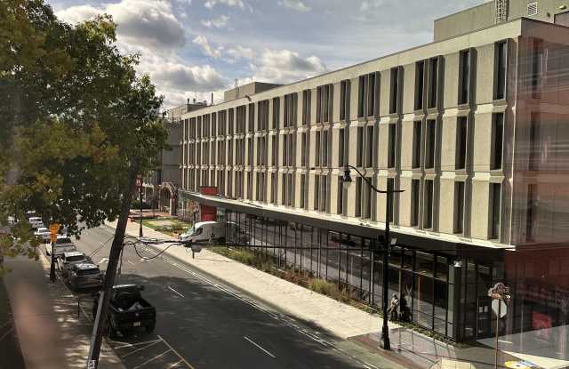 162 University Ave photos photos