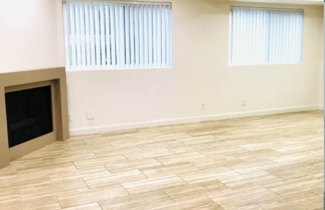 13012 Riverside Drive photos photos