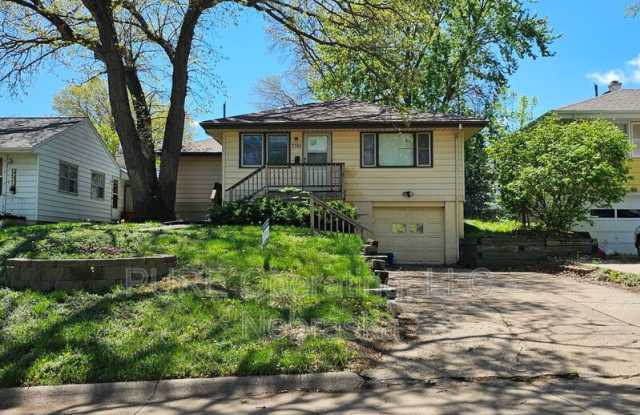 7761 Highland St - 7761 Highland Street, Ralston, NE 68127
