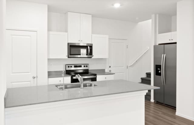 Spacious 3-Bedroom Townhome with Loft photos photos Spacious 3-Bedroom Townhome with Loft photos photos