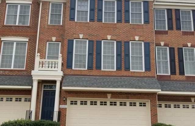 25582 CREEKMORE TERRACE photos photos