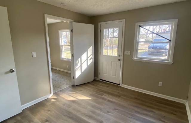 1256 Rose Lynn Lane - 1256 Rose Lynn Lane, Birmingham, AL 35215