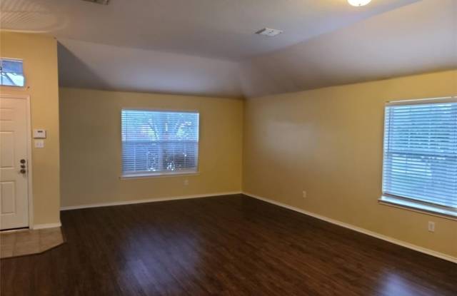 1017 Pebblecreek Drive Gallery 3