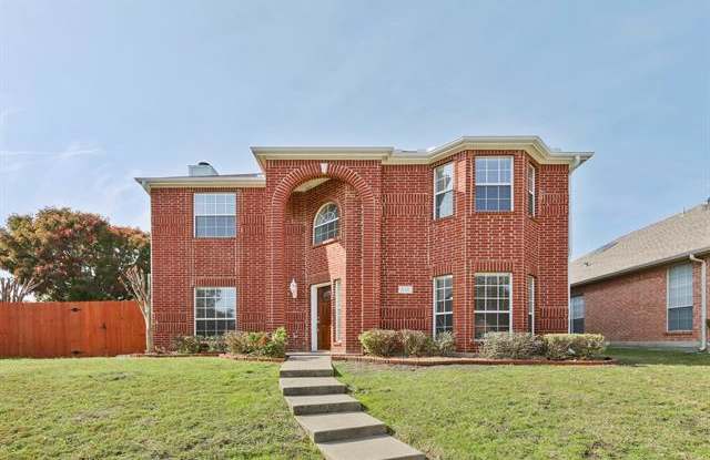 820 Parkview Circle - 820 Parkview Circle, Allen, TX 75002