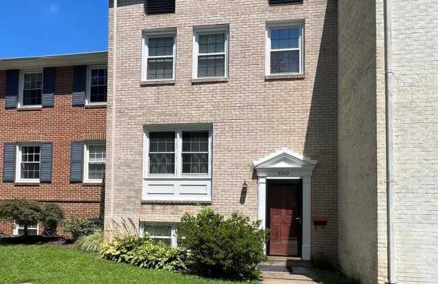 3302 WEBLEY CT - 3302 Webley Court, Woodburn, VA 22003