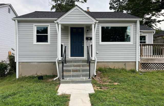 904 GILBERT ROAD photos photos