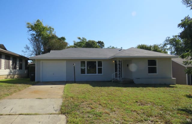 2605 Haynie St - 2605 Haynie Street, Fort Worth, TX 76112
