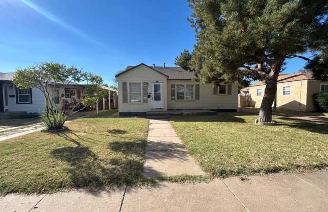 2211 26th Street photos photos