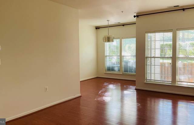 4132 FOUNTAINSIDE LANE Gallery 3