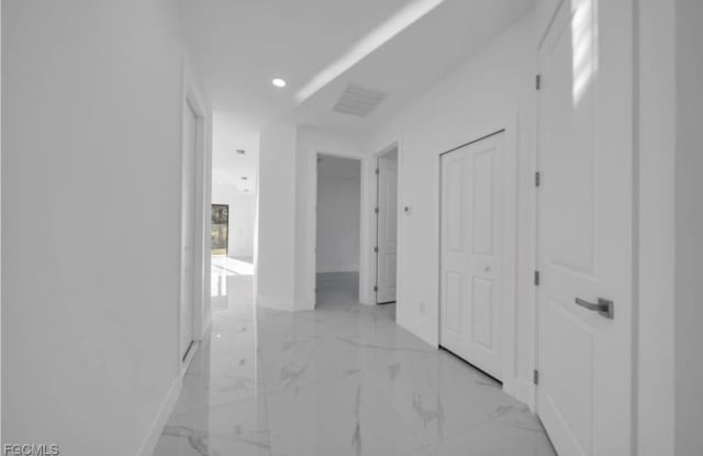 452 Loretta Avenue South Gallery 2