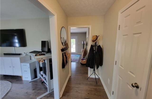 215 Haverhill Drive Gallery 4