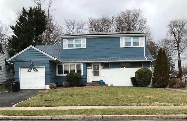 2681 Ray Place - 2681 Ray Place, North Bellmore, NY 11710