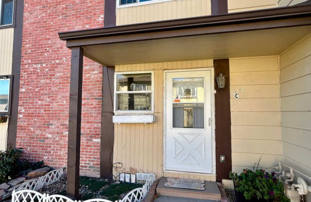 Beautiful two-story townhome in Denver! Low Maintenance! photos photos