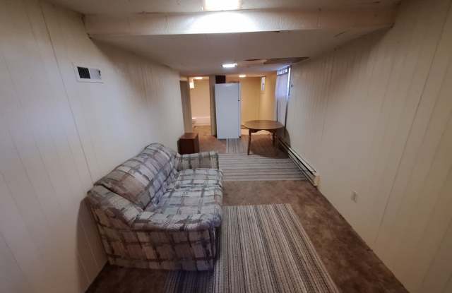 726 Summit Street - D (Bsmt) photos photos