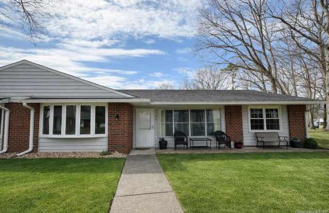 9 Guilford Court unit: B photos photos