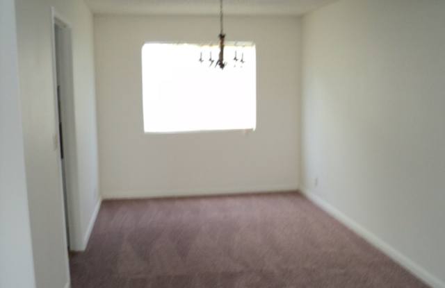 Spacious 4 bedroom Gallery 4