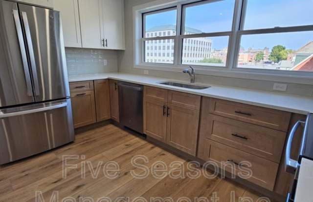 199 King Street - 6 Gallery 2