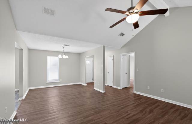3016 Mistletoe Avenue Gallery 3