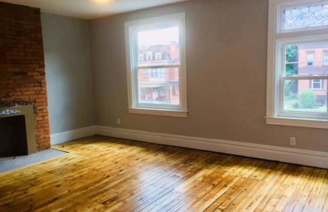 5533 Black photos photos