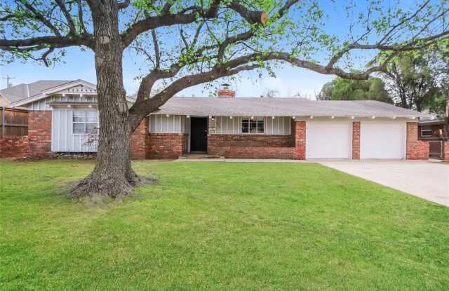 2904 Huntleigh Drive photos photos