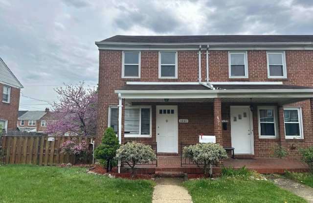 Spacious Three Bedroom House In Baltimore County - 7261 Bridgewood Drive, Dundalk, MD 21224