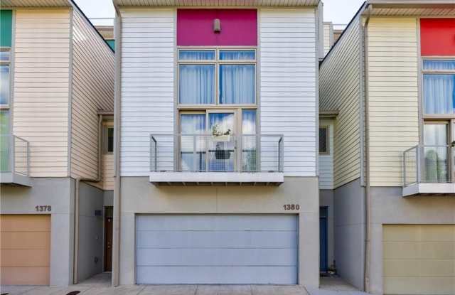 1380 Stirling Circle NW Gallery 2