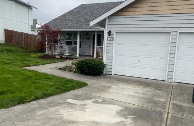 1199 Northwest Redwing Drive Gallery 3