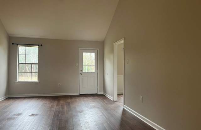 1505 Hathaway Dr., Conway AR 72034 - Updated 3br 2ba w/2 car garage off Farve & S German Gallery 3