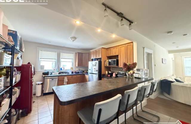 45 Radnor Rd. Gallery 3