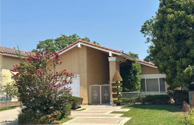 3911 Olive Street photos photos