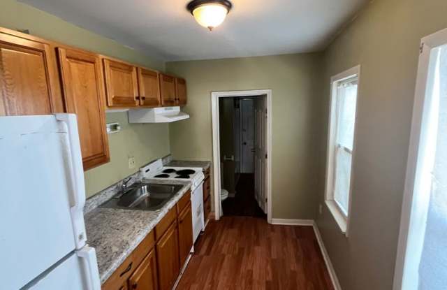 3 Bedroom Home in Reading! Gallery 3