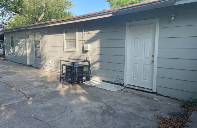 Charming 3-Bedroom, 1-Bath Duplex – Convenient Corpus Christi Location photos photos