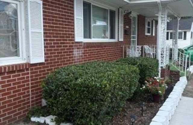 1517 CENTRE Avenue photos photos