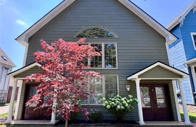 762 Columbus Parkway photos photos