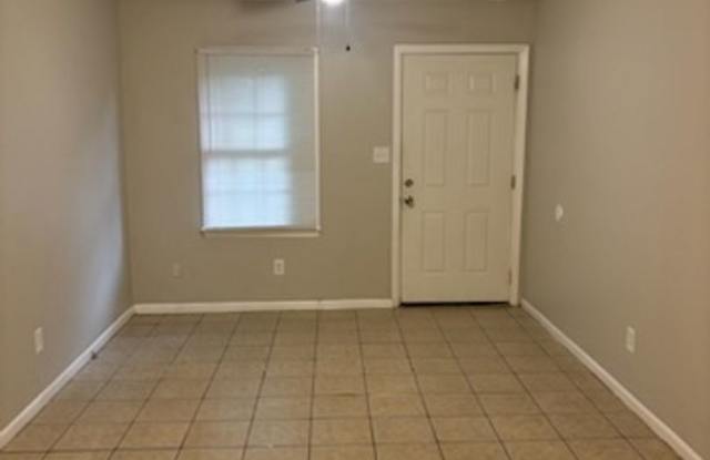 211 8th Ave Drive - 211 8th Avenue Drive Southwest, Hickory, NC 28602 211 8th Ave Drive - 211 8th Avenue Drive Southwest, Hickory, NC 28602