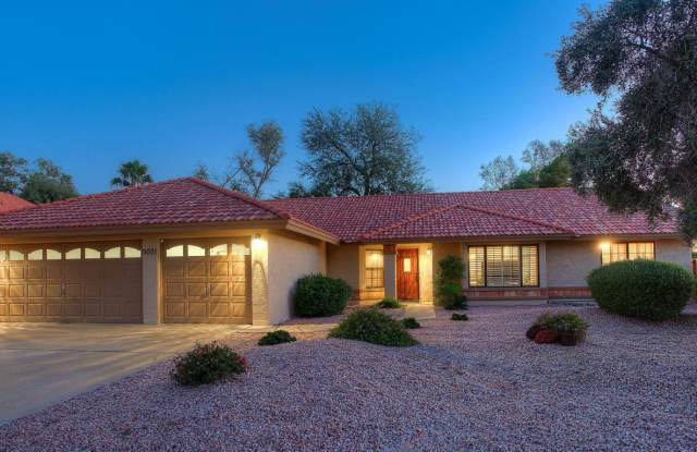 9001 E SHARON Drive - 9001 East Sharon Drive, Scottsdale, AZ 85260