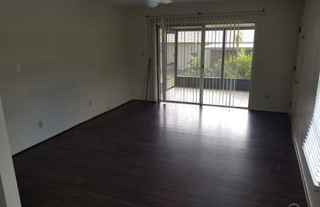 4829 Lighthouse Cr Unit 28 Gallery 3