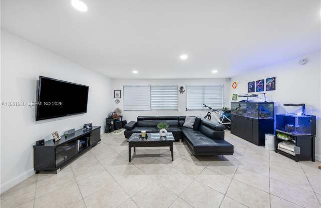 9971 W Bay Harbor Dr photos photos