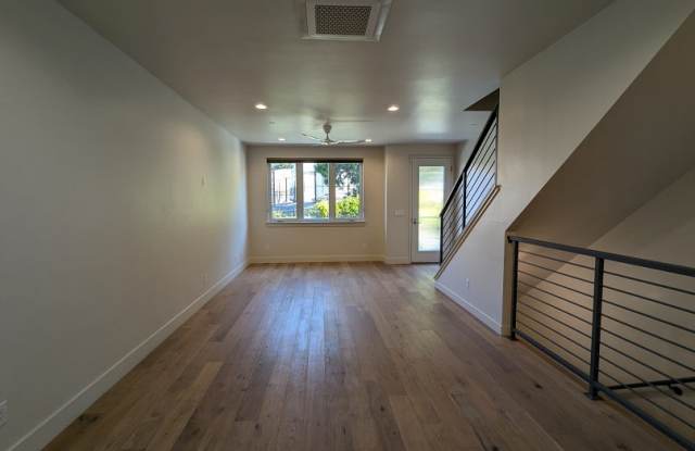 2478 Victoria Ave Gallery 4