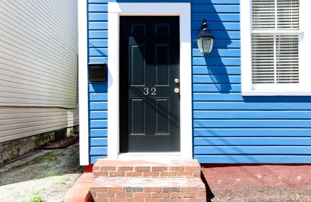 32 Amherst Street Gallery 2