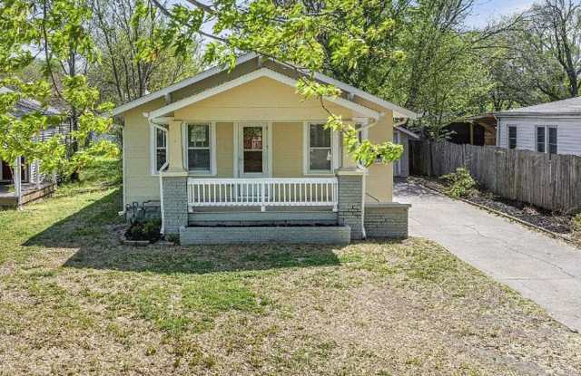 Nice Home in MId Town - 2142 South Waco Avenue, Wichita, KS 67213