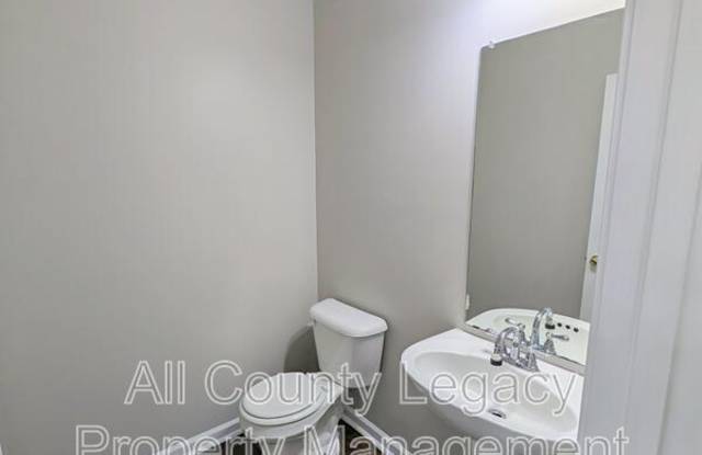3230 Oakley Pl Gallery 4