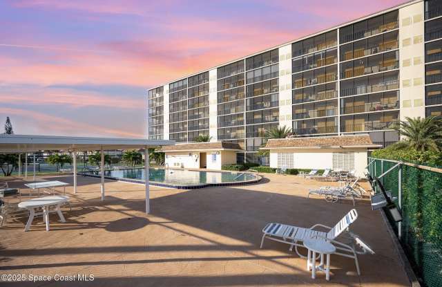 500 Palm Springs Boulevard unit: 601 photos photos