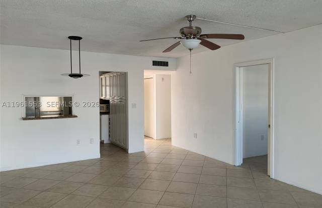 2999 POINT EAST DR Gallery 4