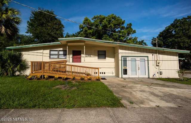 1794 ROGERO Road Gallery 2