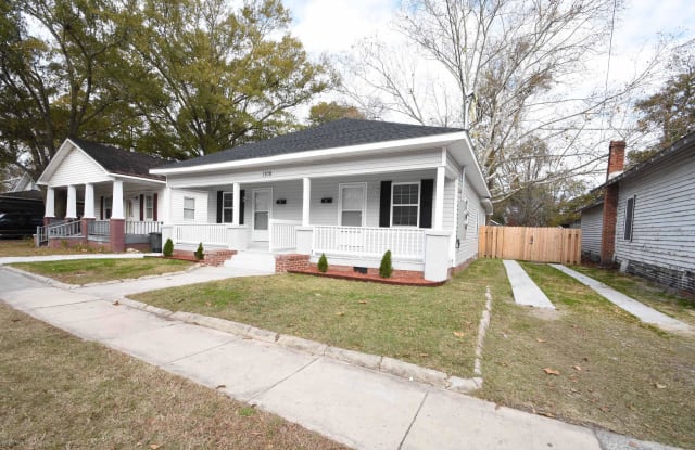 1108 W 4th Street - 1108 West 4th Street, Greenville, NC 27834