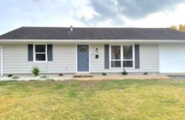 609 West WASHINGTON Street - 609 West Washington Street, O'Fallon, IL 62269