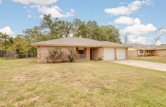 AUGUST PRE-LEASE! 3 bed, 2 bath home in Eastgate! Gallery 3