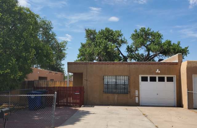 1748 Sirius Avenue SW Gallery 4